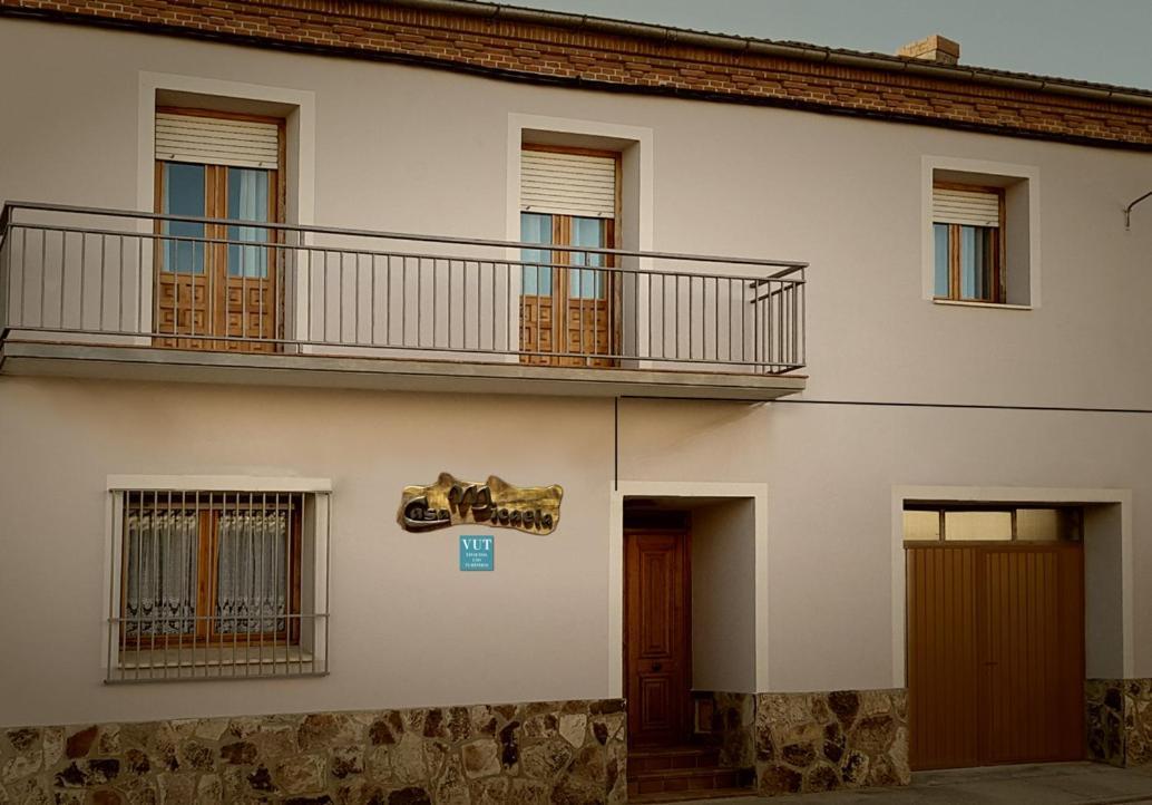 Casa Rural Micaela En Navas De Oro Exterior photo